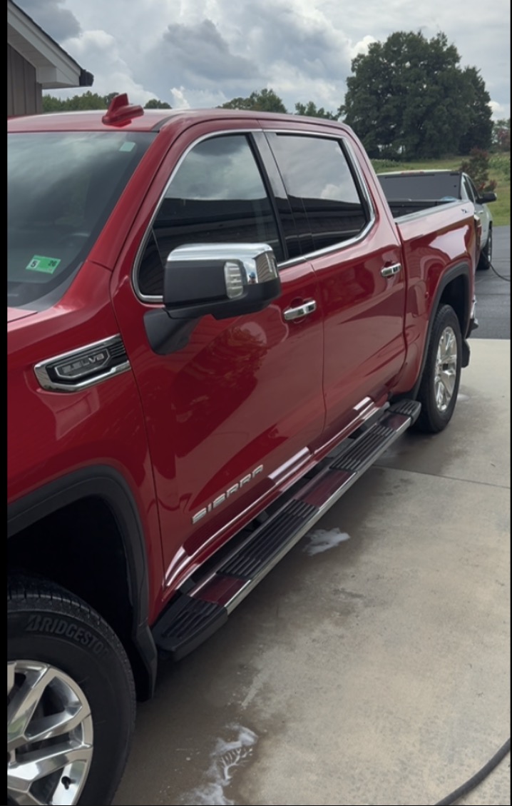 Detailed GMC Sierra side view